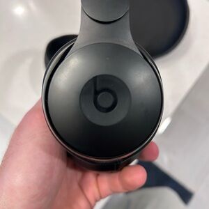 Beats by Dre Black Over-Ear Headphones